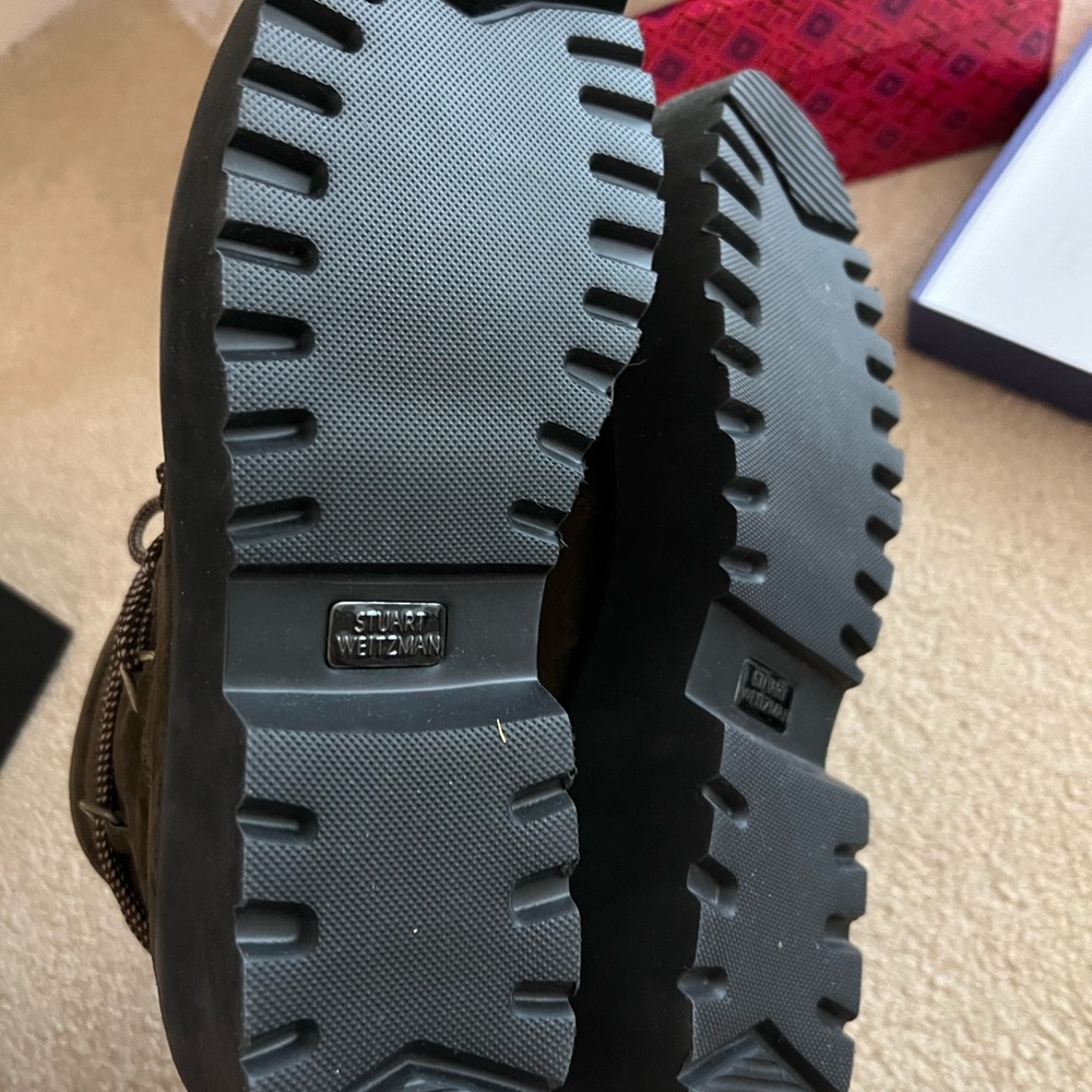 Stuart Weitzman Below Deck Ankle Chunky Lace Up Platform Hiking Boots Size 9 - Picture 4 of 7